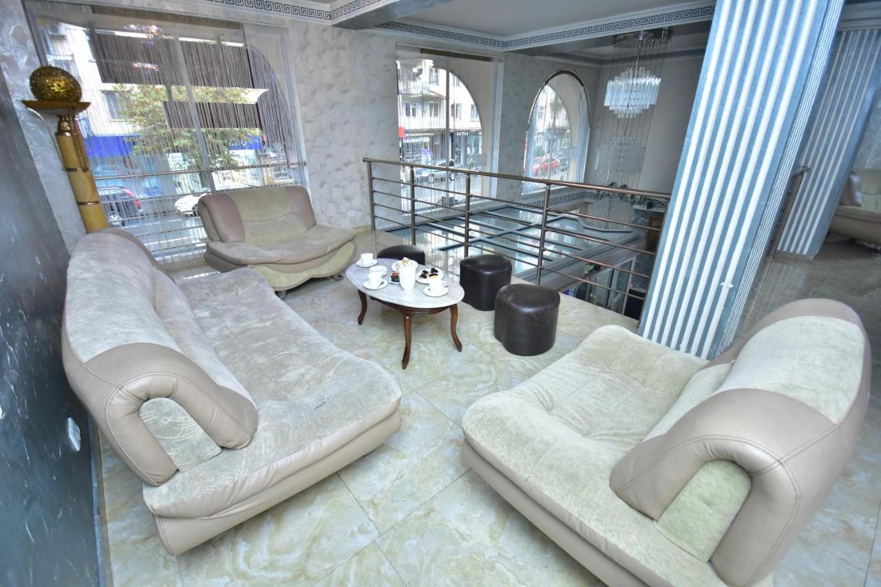 Hotel Chao Batumi Esterno foto